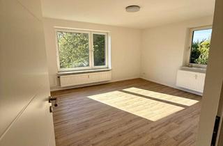 Wohnung mieten in 24235 Laboe, Im Auftr.: Renovierte 2,5 Zi. Wohnung in schöner Lage in Laboe - 2 Min. zum Strand