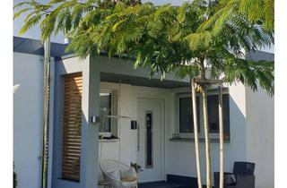 Einfamilienhaus kaufen in 73447 Oberkochen, Freistehender Bungalow / Einfamilienhaus, mit wunderschönen Garten