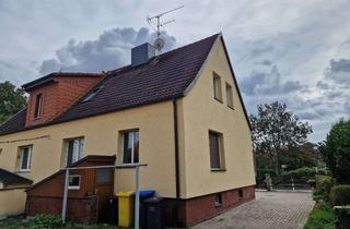 Doppelhaushälfte kaufen in 38820 Halberstadt, Doppelhaushälfte mit Garten und Einzelgarage in Halberstadt