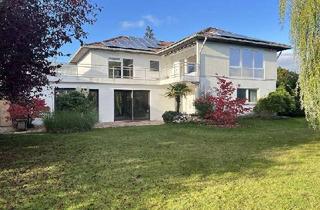 Haus kaufen in 67659 Morlautern, Repräsentatives Wohnhaus auf parkähnlichem Grundstück