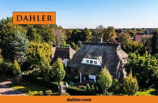 Haus kaufen in 26835 Hesel, Reetdach-Romantik trifft zeitlose Eleganz – exklusives Anwesen mit großem Gartenparadies