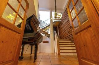 Haus kaufen in 83416 Saaldorf-Surheim, Traumhaftes historisches Anwesen - ländlicher Charme der auf modernen Wohnkomfort trifft