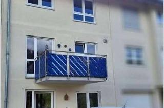 Reihenhaus kaufen in 77756 Hausach, Ein Zuhause zum Wohlfühlen – helles Reihenhaus mit Kachelofen, Balkon und lichtdurchflutetem Studio