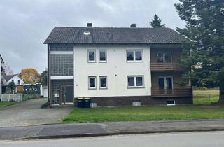 Haus kaufen in 34311 Naumburg, Großzügiges Haus mit 3 Wohneinheiten, 11 Zimmern und Doppelgarage in Naumburg