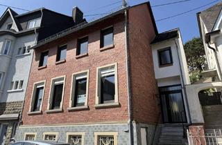 Haus kaufen in 55743 Idar-Oberstein, Neuer Preis - Ihr nächstes Kapitel: Geräumiges EFH in Idar – Platz für alle, innen wie außen