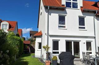 Haus kaufen in 61118 Bad Vilbel, REH in Südlage, 7 Zi., ruhig, familienfreundlich, naturnah, Doppelcarport, provisionsfrei!