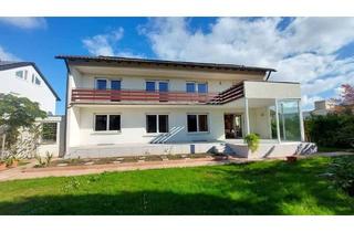 Einfamilienhaus kaufen in 63801 Kleinostheim, Großzügiges Einfamilienhaus mit Charme und Gartenidylle
