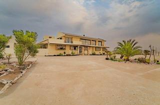 Haus kaufen in Plot 121, 22085 Uhlenhorst, 4x Luxus-Neubauten mit Pool, Fitnessstudio auf 4 ha in Swakopmund Namibia