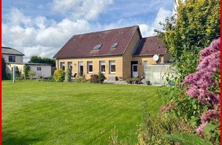 Einfamilienhaus kaufen in 24881 Nübel, Ruhe, Raum und Natur - Charmantes Landidyll mit Gartenoase sucht Familie