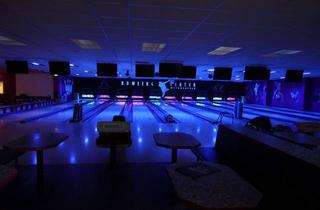 Immobilie mieten in Nikolaus-Otto-Str., 06667 Weißenfels, Einmalige Gelegenheit: Volleingerichtetes Bowlingcenter bereits 30 Jahre in Betrieb zu verpachten!