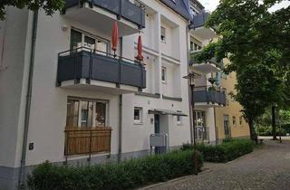 Wohnung kaufen in 01705 Freital, Eindrucksvoll Wohnen im Dachgeschoss! Großer Balkon, Tageslichtbad mit Wanne, ruhige Lage!