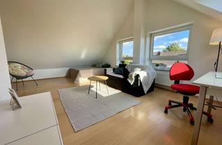 Wohnung kaufen in 52477 Alsdorf, Geräumige 4-Zimmer + Studio Wohnung mit Balkon, Garage und Stellplatz