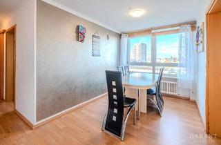 Wohnung kaufen in 85540 Haar, Großzügige 3 1/2 Zimmer-Wohnung mit hellem Balkon in Haar