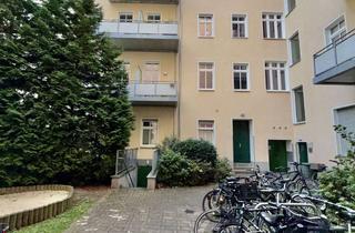 Wohnung kaufen in Danziger Straße 126a, 10407 Prenzlauer Berg, Prenzlauer Berg - Ruhige 2-Zimmer-Wohnung im 4. OG mit Lift und Balkon im Gartenhaus - Vermietet