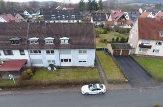Wohnung mieten in Freiligrathstr. 19, 32825 Blomberg, helle drei Zimmer Dachgeschosswohnung inkl. Küche mit großem Garten in Lippe, Blomberg