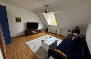 Wohnung mieten in Fresenuisstr., 45145 Holsterhausen, Helle 3-Zimmer Dachgeschosswohnung in Holsterhausen, Essen