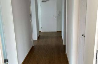 Wohnung mieten in 83646 Bad Tölz, Exklusive 4-Zimmer Dachgeschosswohnung in Bad Tölz mit Balkon