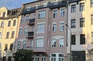 Wohnung mieten in Friedens Straße 75, 08523 Plauen, Renovierte 4-Zimmer-Wohnung mit Balkon zum innenhof im 3. OG in Plauen.