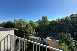 Wohnung mieten in Geibelstraße, 09127 Gablenz, Helle Dachgeschosswohnung in Chemnitz mit Balkon und Gartenblick