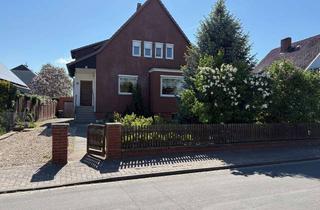 Haus kaufen in 31171 Nordstemmen, Gepflegtes Ein- bis Zweifamilienhaus mit großem Grundstück und Blick auf die Marienburg