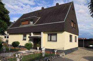 Haus kaufen in 76448 Durmersheim, Einzigartiges Investitionsobjekt: Großes Wohnhaus mit Lagerhalle und Garagen – Raum für Ihre Vision