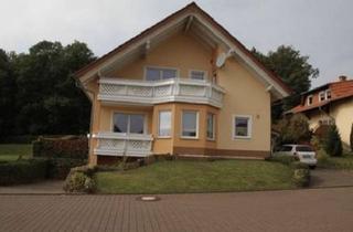 Mehrfamilienhaus mieten in 66625 Nohfelden, Nohfelden - Freistehendes Zweifamilienhaus mit Garten in ruhiger Lage - Nähe Bostalsee