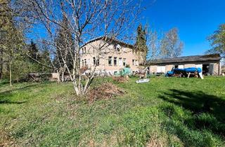 Haus kaufen in 03149 Forst, Forst (Lausitz) - Wohnhaus auf Wassergrundstück, Bootshaus und 2 weiteren Gebäuden