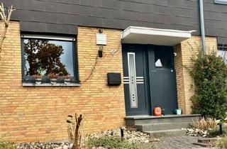 Haus kaufen in 41065 Mönchengladbach, Mönchengladbach - Familienfreundliches Reihenmittelhaus in Uedding
