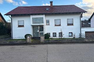 Mehrfamilienhaus kaufen in 72474 Winterlingen, Winterlingen - Gepflegtes Familienhaus mit Garten und 2 Garagen