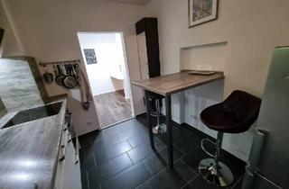 Wohnung kaufen in 90478 Nürnberg, Nürnberg - Kernsanierte 2,5Zimmer-Wohnung Balkon, Garten & Keller, bald frei