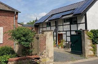 Haus kaufen in 52428 Jülich, Jülich - Charmantes Fachwerkhaus mit Hof, Obstwiese & nachhaltiger Technik