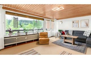 Wohnung kaufen in 78141 Schönwald, Modernisiertes Wohnerlebnis mit Weitblick – Helle, möblierte 2-Zimmer-Wohnung mit Loggia & Waldblick