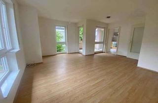 Wohnung kaufen in Gebiet Reutestr./Uhlbergstr., 70794 Filderstadt, 2 Zi OG Whg., 62 m2 Wfl., Blk, EBK, fei, 205.000 € zzgl. TG