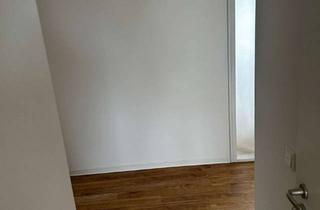 Wohnung mieten in 90766 Fürth, Modernisierte 2-Raum-Wohnung mit Balkon und Einbauküche in Fürth