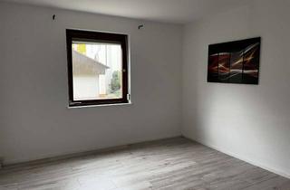 Wohnung mieten in 96215 Lichtenfels, Kleine 3-ZIMMER-WOHNUNG MIT BALKON - ideal für 2 Personen!