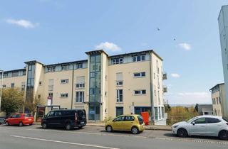Wohnung mieten in Steinpleiser Straße 67, 08060 Marienthal, Frisch renovierte 3-Z-Wohnung / Balkon / Neue Küche / Neues Bad / schönste Aussicht / Stellplatz