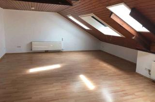 Wohnung mieten in Stifterstraße, 63791 Karlstein, Karlstein 3 Zimmer DG mit Weitblick – zentral & ruhig gelegen