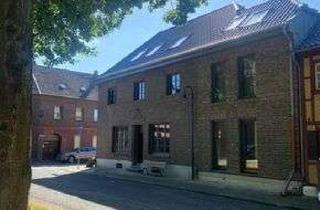 Wohnung mieten in Dorfplatz 12, 50129 Bergheim, Wir machen Ihnen den Wohnungswechsel leicht – Zweizimmer Etagenwohnung in Bergheim-Rheidt