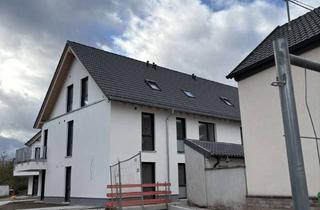 Wohnung mieten in Wiesenfeldstraße 14, 65936 Sossenheim, Neubau: 4-Zimmer Dachgeschosswohnung am Feldrand in Sossenheim von privat