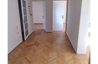 Wohnung mieten in Sittardstraße 58, 41061 Mönchengladbach, Tolle, renovierte 3 Zi.-Altbau Whg. zu vermieten