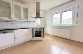 Wohnung mieten in 68199 Neckarau, Geräumige Zweizimmerwohnung mit großem Balkon und Wohnküche