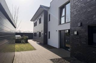 Wohnung mieten in Sürenheiderstraße 76, 33415 Verl, Lichtdurchflutete 67m² 2ZKB Obergeschosswohnung mit Fahrstuhl KFW55, Senioren, Carport