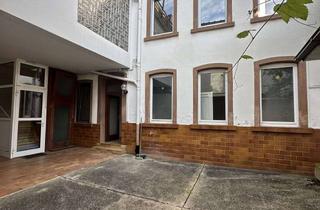 Haus kaufen in Vorstadt, 67269 Grünstadt, Preishammer 10-Raum-Handwerker Haus in Grünstadt City