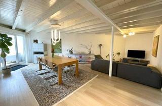 Wohnung kaufen in 76461 Muggensturm, *HOCHMODERNE 4 Zimmer in Maisonette-Charakter mit schönen Fernblick, TG-Stellplatz und 3 Balkone*