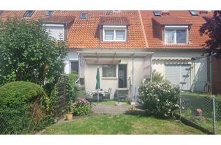 Reihenhaus kaufen in 30655 Groß Buchholz, Schiff Ahoi! Reihenhaus in zentraler Lage - direkt am Kanal!