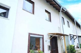 Reihenhaus kaufen in 95032 Innenstadt, Achtung! Solide Kapitalanlage oder günstiges Reihenhaus mit Terrasse, Balkon und Garage