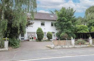 Haus kaufen in 63654 Büdingen, MFH mit 3 Wohnungen, Reitanlage mit Stallungen & 2,6 ha Weideland in Büdingen-Calbach