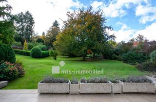 Haus kaufen in 61476 Kronberg, MTS-Immobilien-Stadthaus in exzellenter Lage unmittelbar am Schloßpark