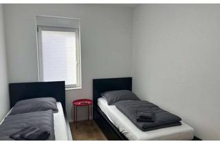 Immobilie mieten in Rüderner Straße, 70329 Obertürkheim, Gästezimmer mit TV, Internet, 2x Etagendusche/WC, Gästeküche, Waschmaschine und Trockner