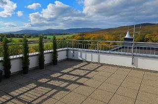 Penthouse kaufen in 61381 Friedrichsdorf, ***RESERVIERT- Penthouse mit einzigartigem Panoramablick, Dachterrasse, Garage & barrierefrei***
